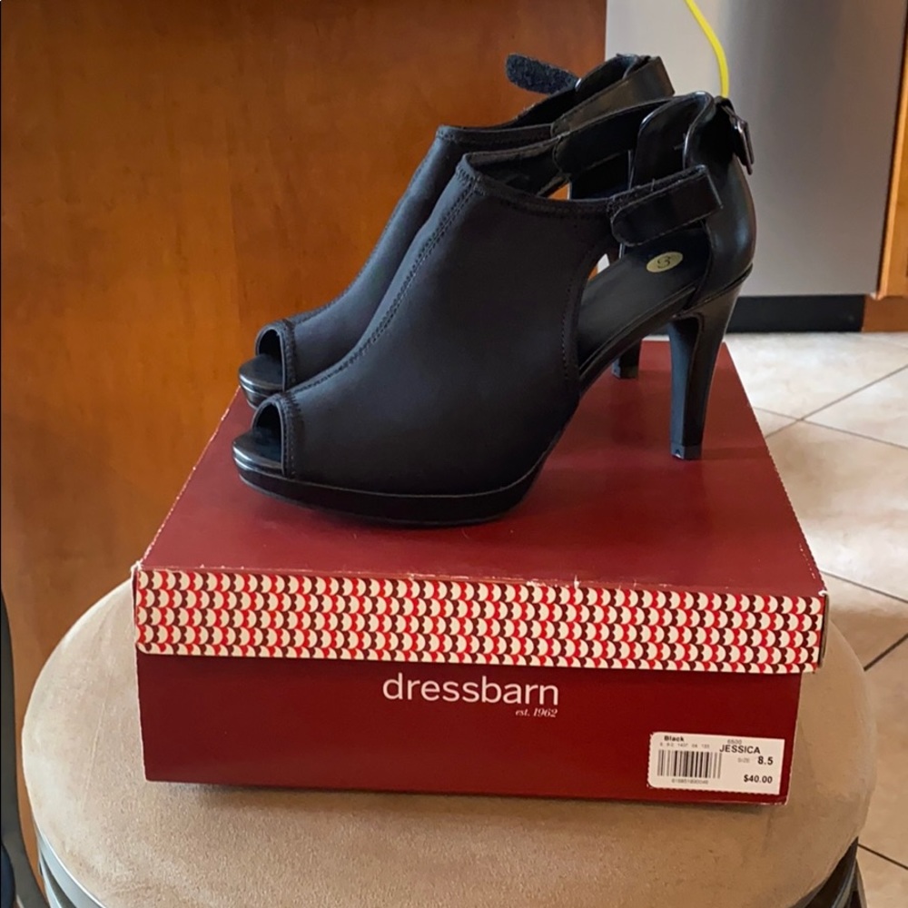 JESSICA BLACK HEELS